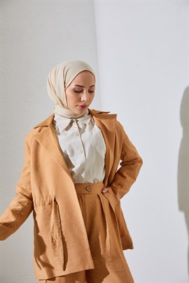 İndirimli Tesettür Giyim Modelleri | Moda Ala ile Şıklık Seninle | Belden Kuşaklı Ceket CamelBelden Kuşaklı Ceket Camel