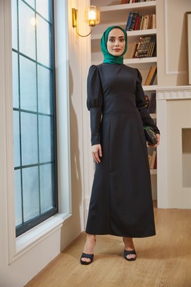 İndirimli Tesettür Elbise Modelleri | Kendinden Desenli Elbise SiyahKendinden Desenli Elbise Siyah