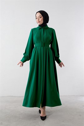 Pileli Kemerli Ferace Elbise Zümrüt Yeşili