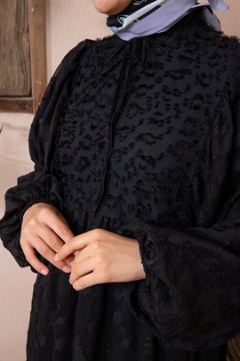 Şifon Pırpırlı Elbise Siyah